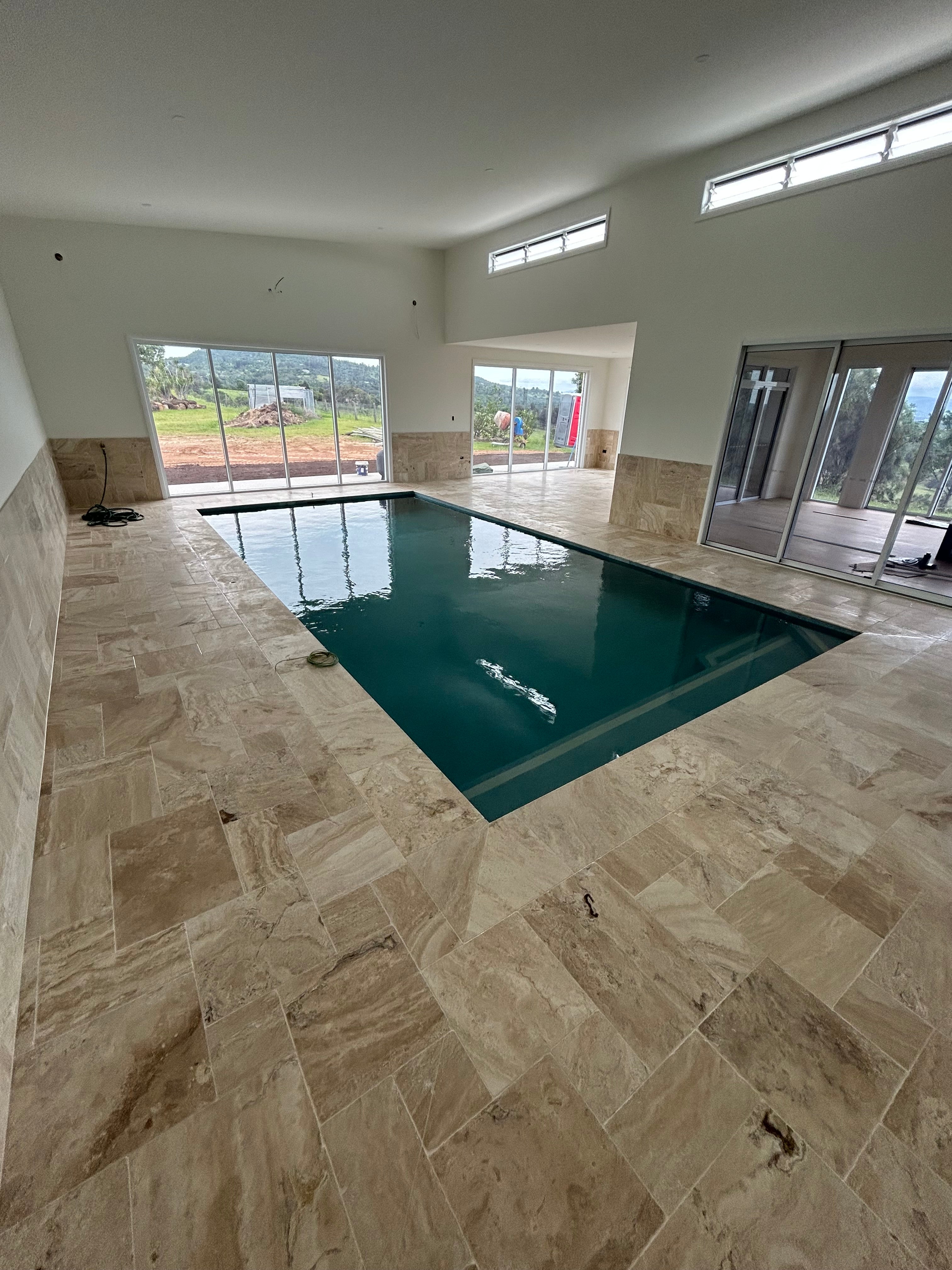 Tumbled Travertine Tile & Paver - Philadelphia