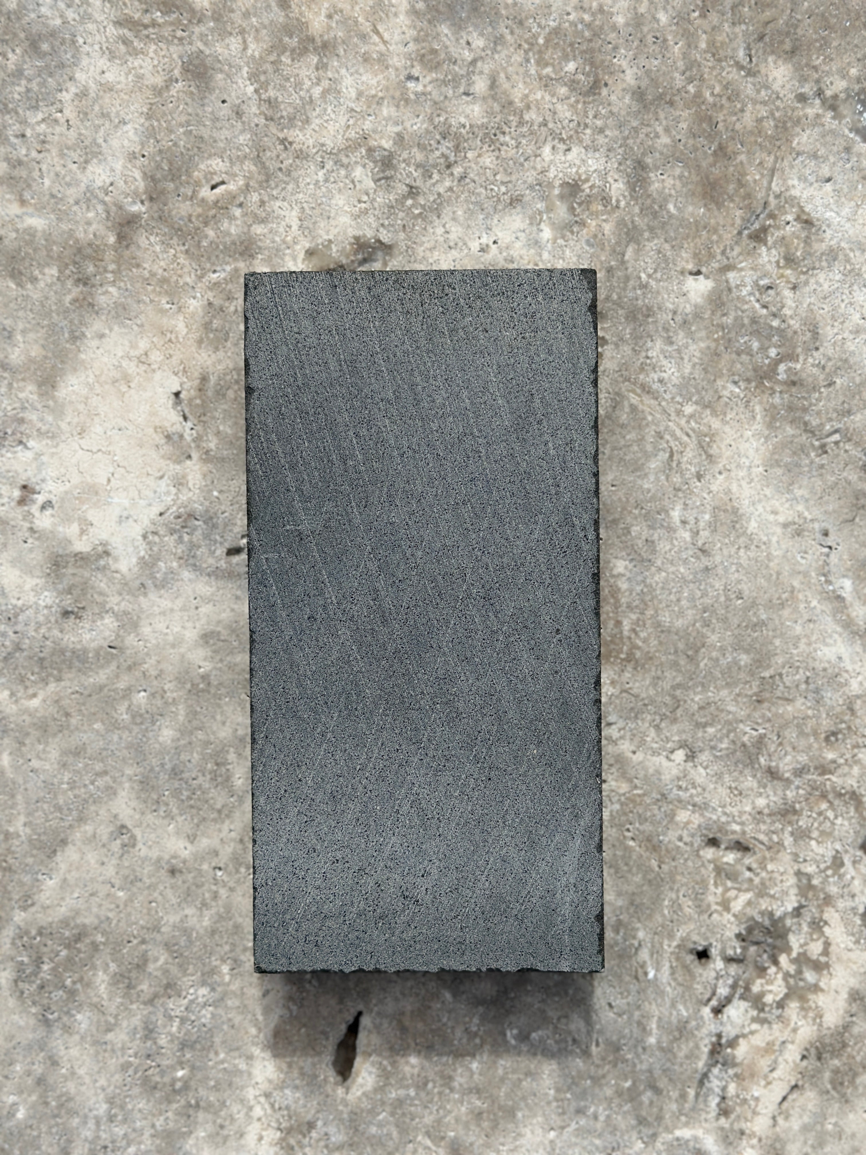 Basalt Cobblestone - Garden Edging