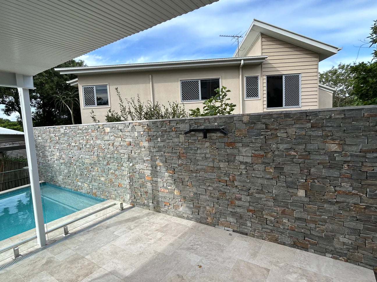 Natural Stone Wall Cladding Ledgestone - Urban Brown