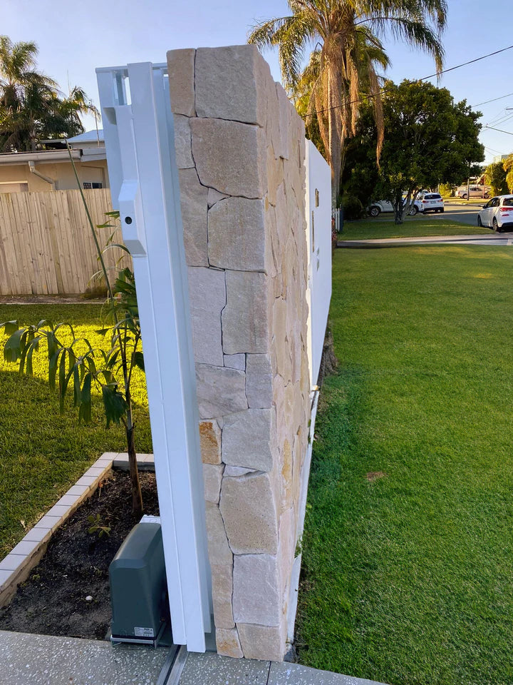 Natural Stone Wall Cladding Free Form - Loose Stone - White Brown Mix Rustic Sandstone Random