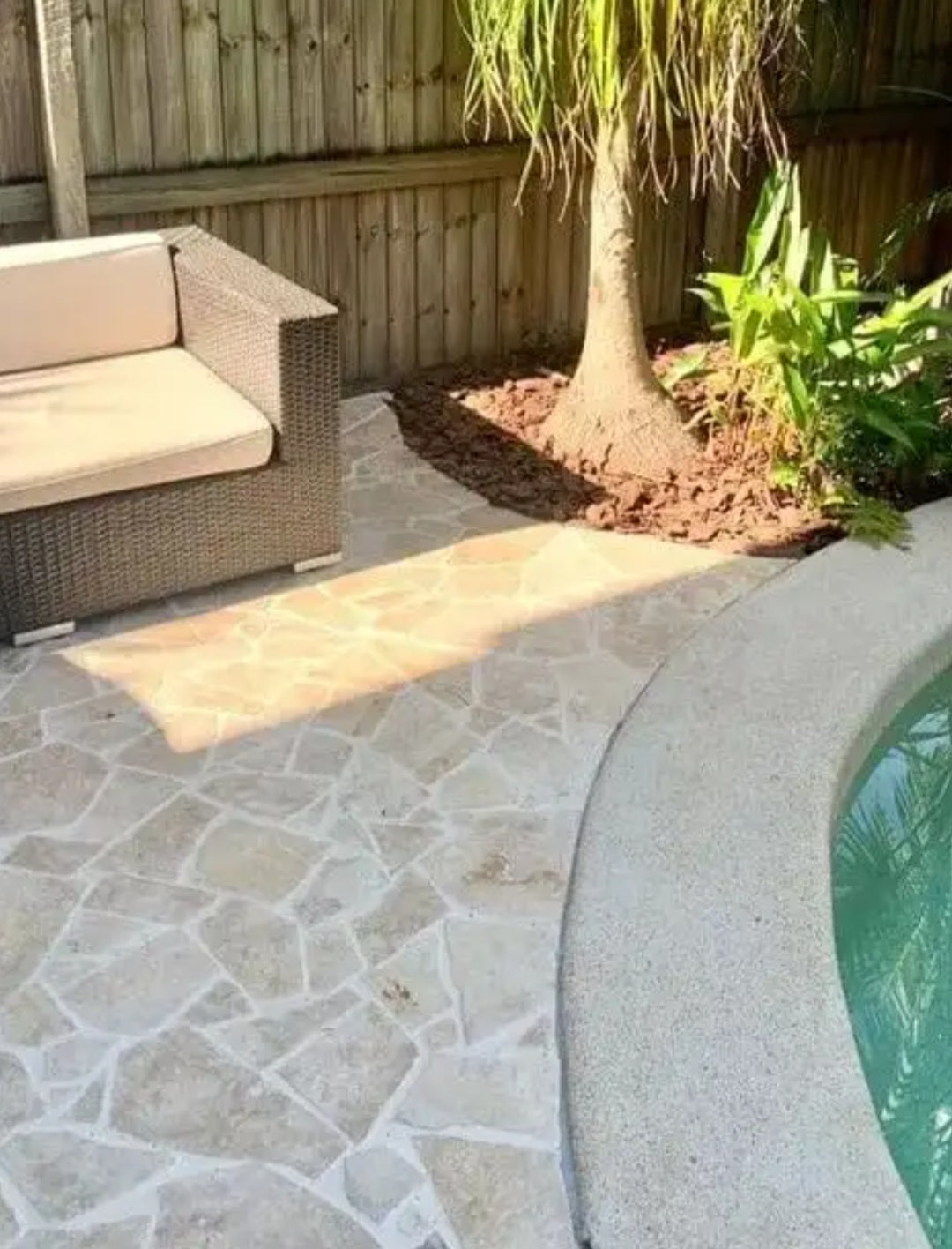 Classic Cream Crazy Paver Loose Stone Travertine Stone and Rock