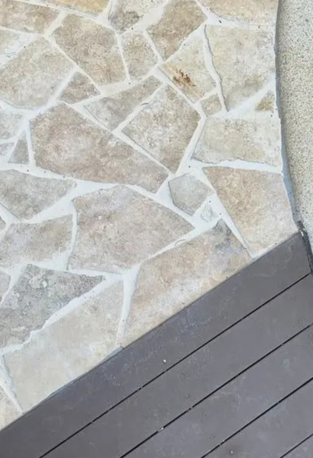 Classic Cream Crazy Paver Loose Stone Travertine Stone and Rock