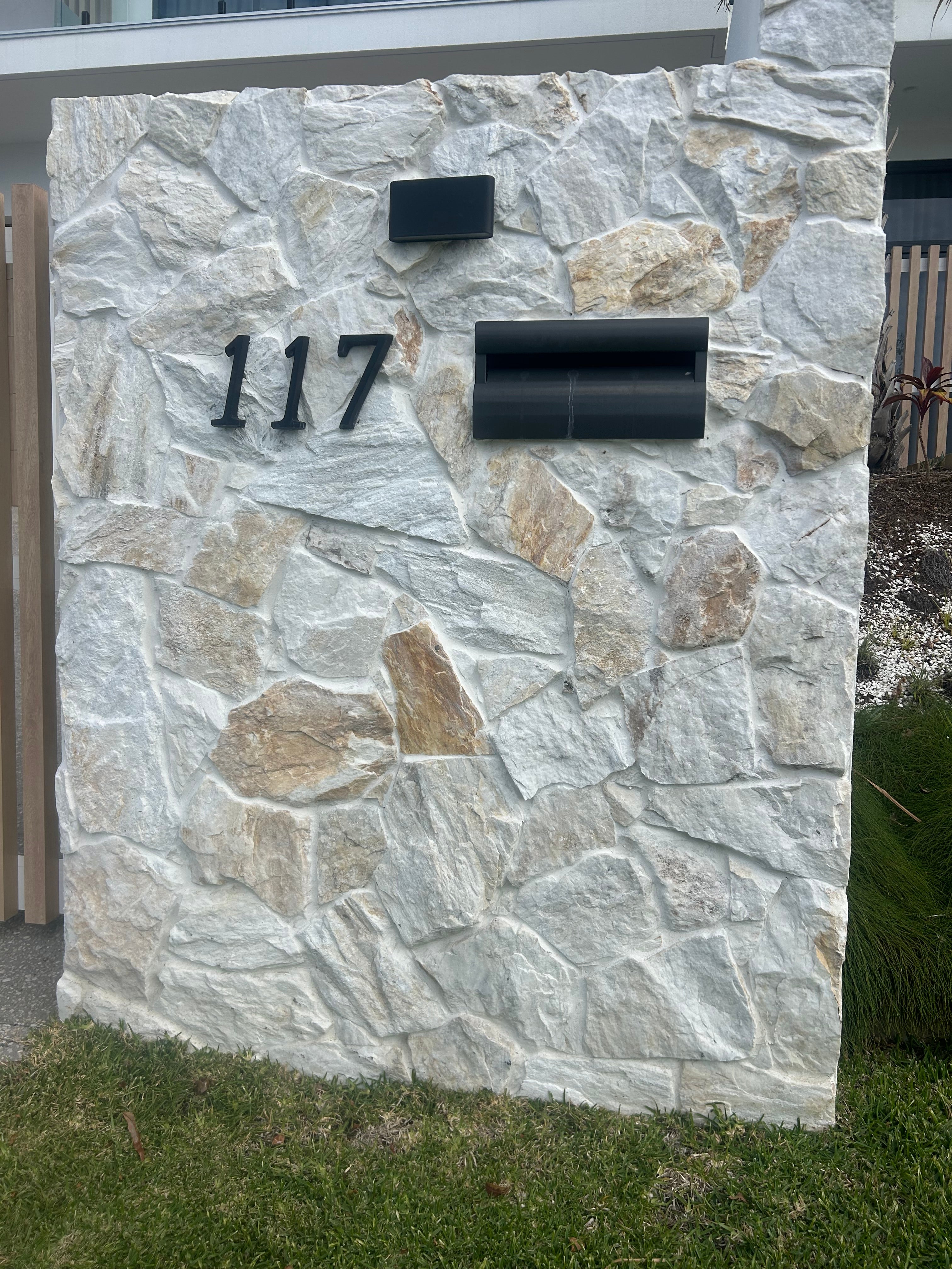 Stone Wall Cladding Free Form Loose Stone - Helios