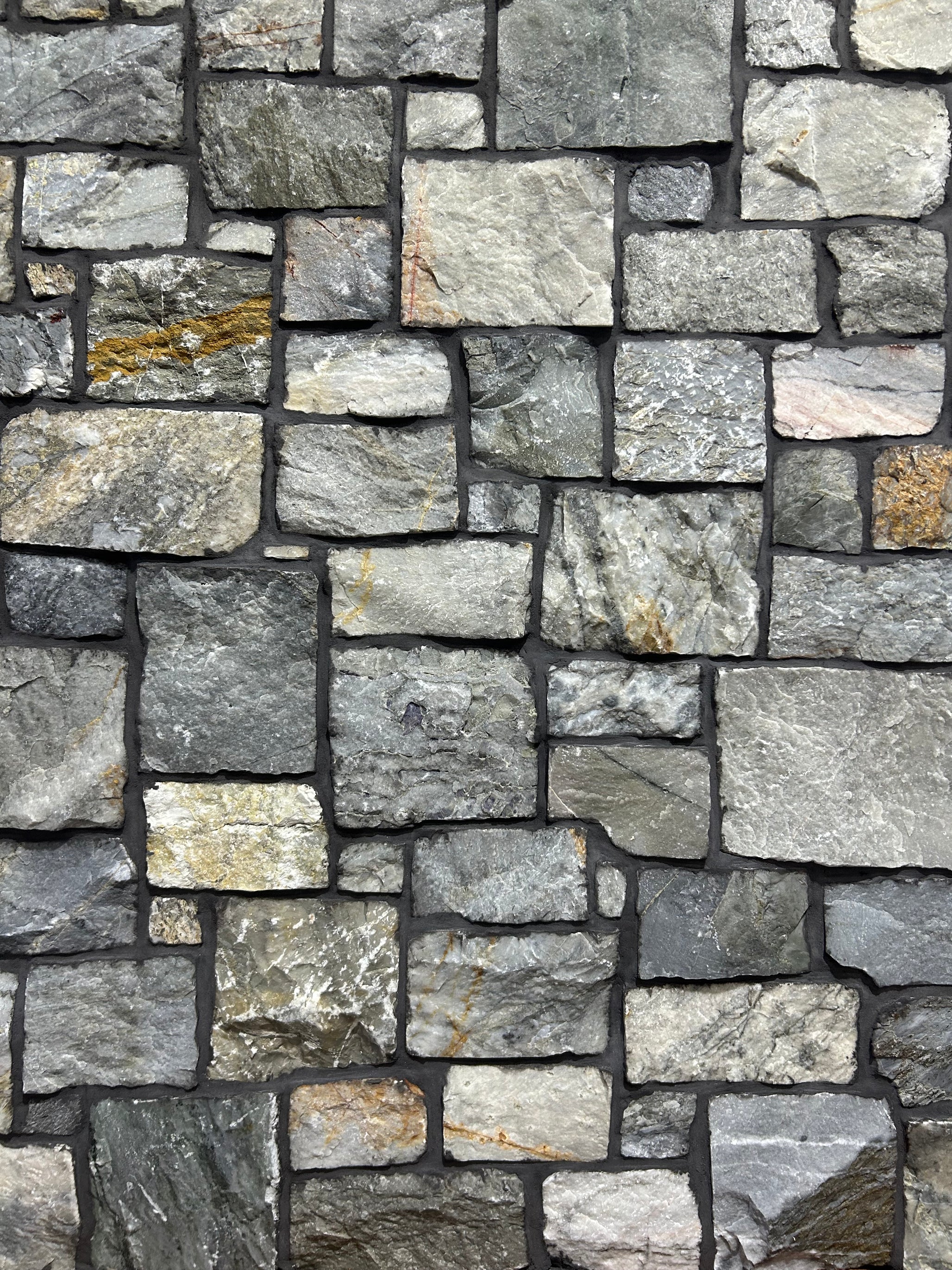Natural Stone Wall Cladding Free Form - Loose - Grey Limestone Castle ...