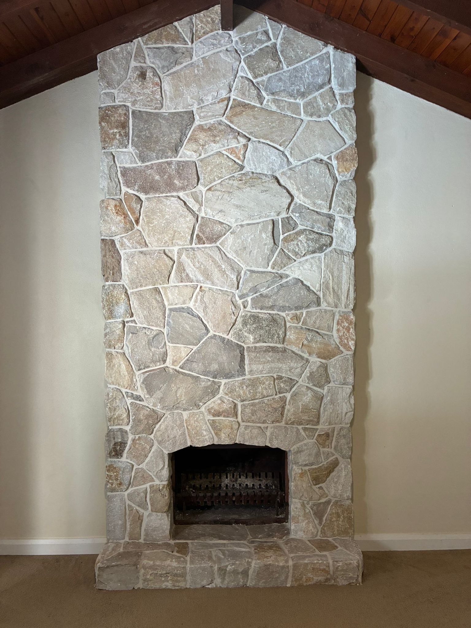 Natural Stone Wall Cladding Free Form - Loose Stone - White Beige Blend