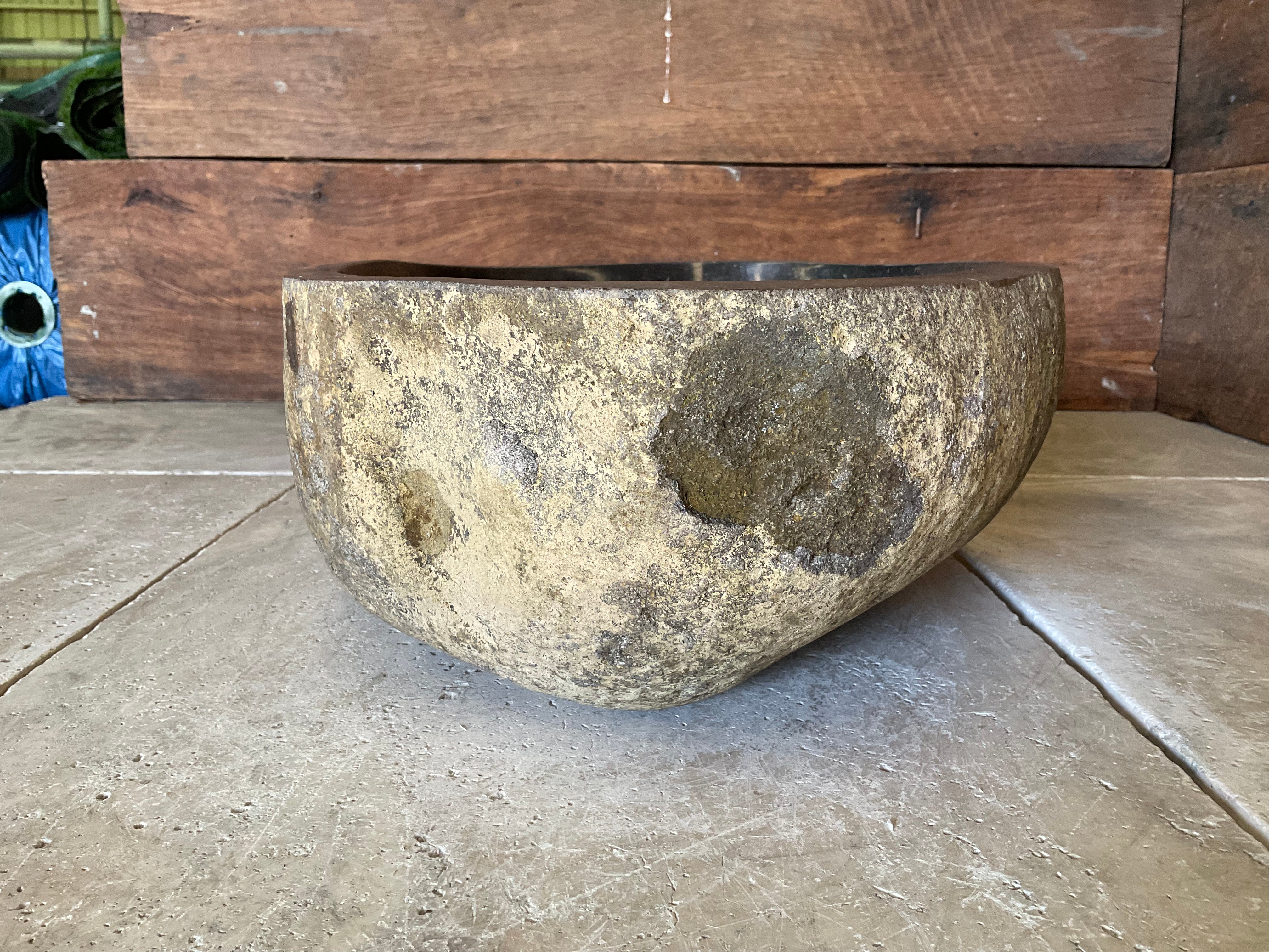 Handmade Natural Oval River Stone  Bathroom Basin  - RM 2310162