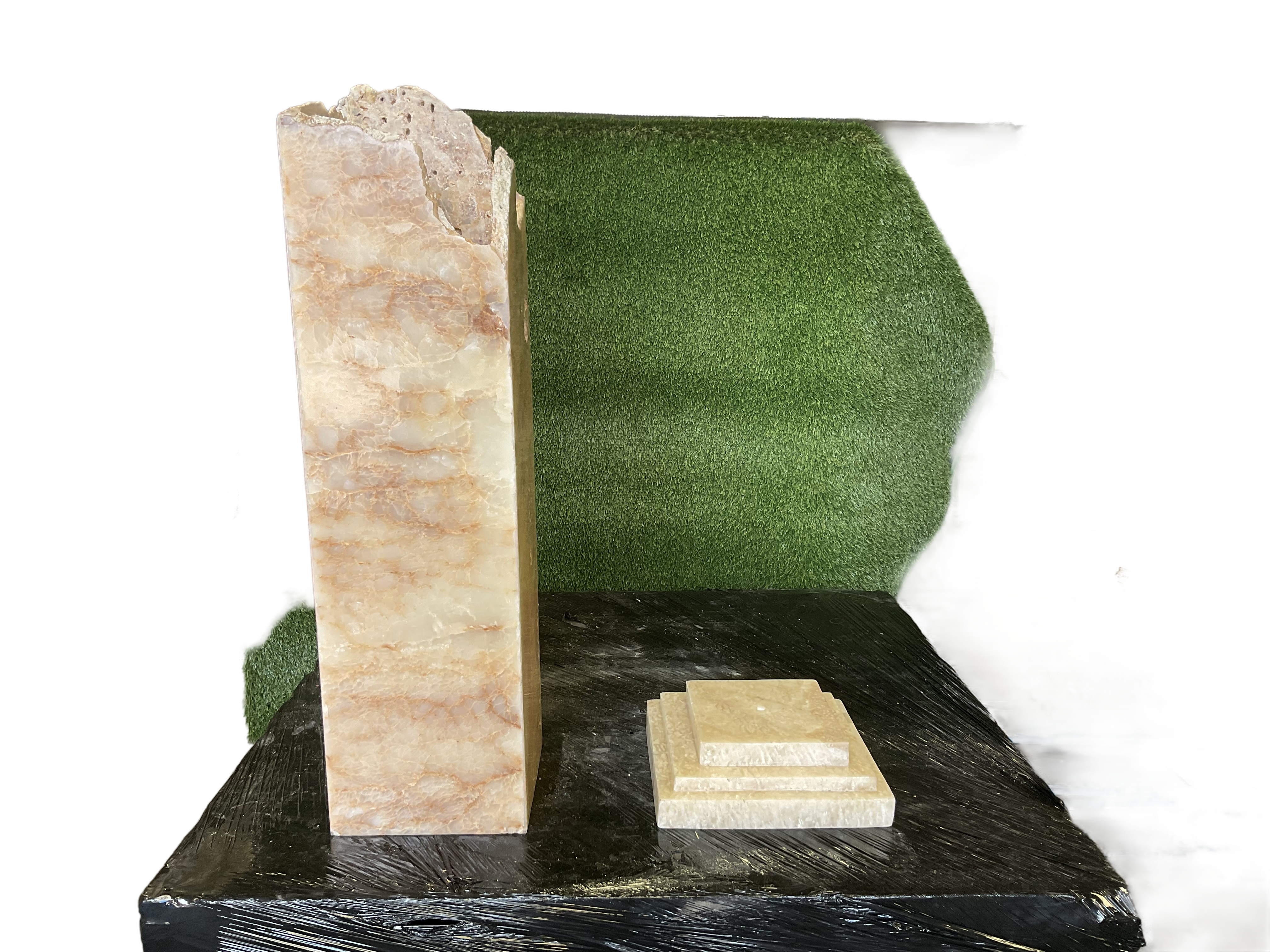 Monolithic Onyx Light Sculpture - MOLS1