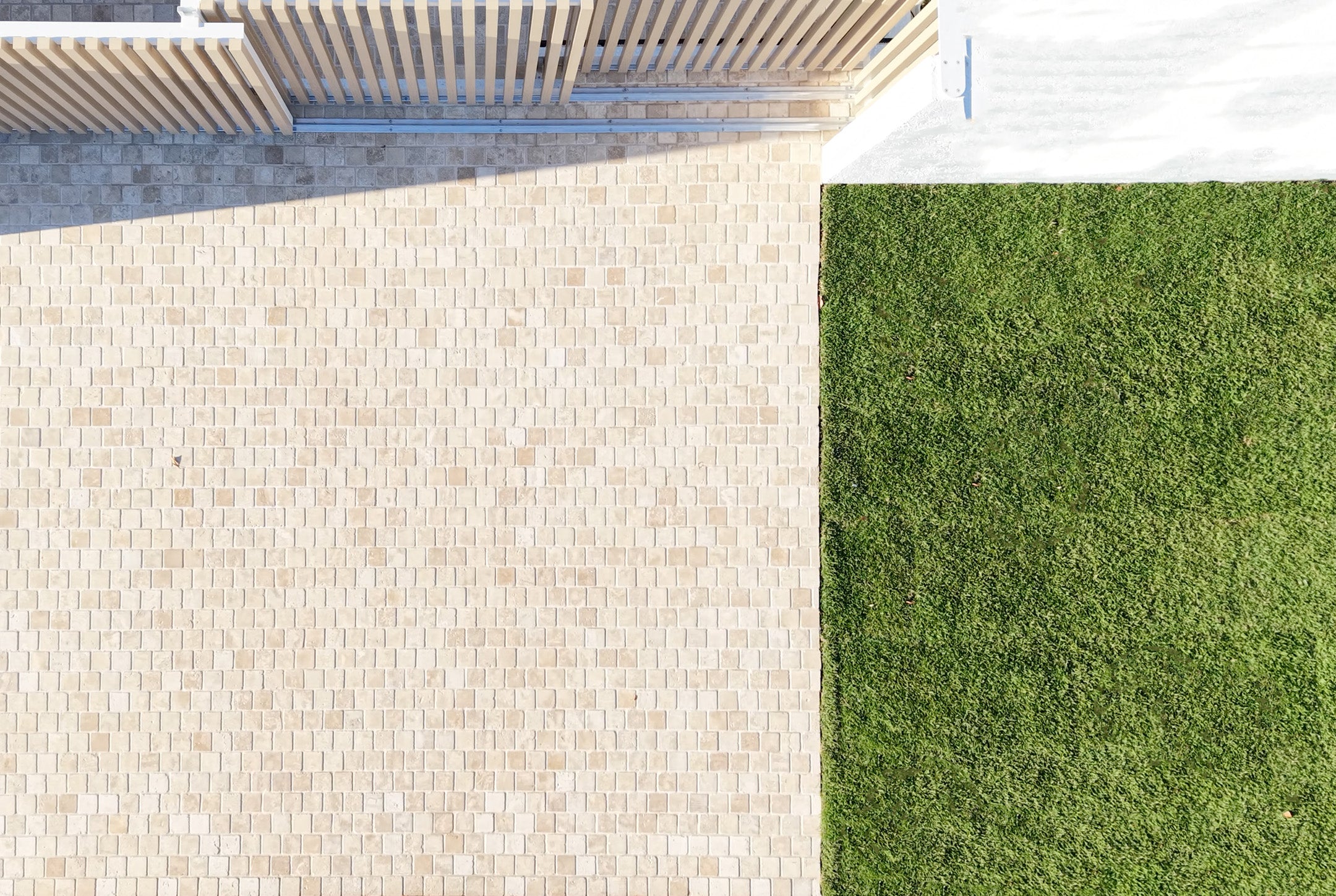 Travertine Cobblestone Driveway Paver - Natural Stone - Cream