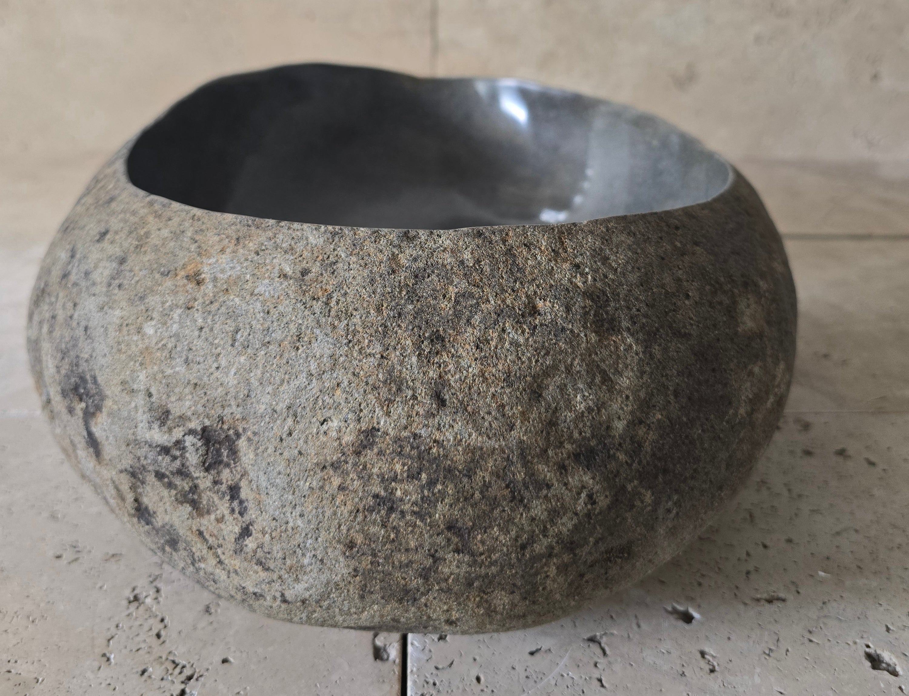 Handmade Natural Oval River Stone  Bathroom Basin  RVM 2409095