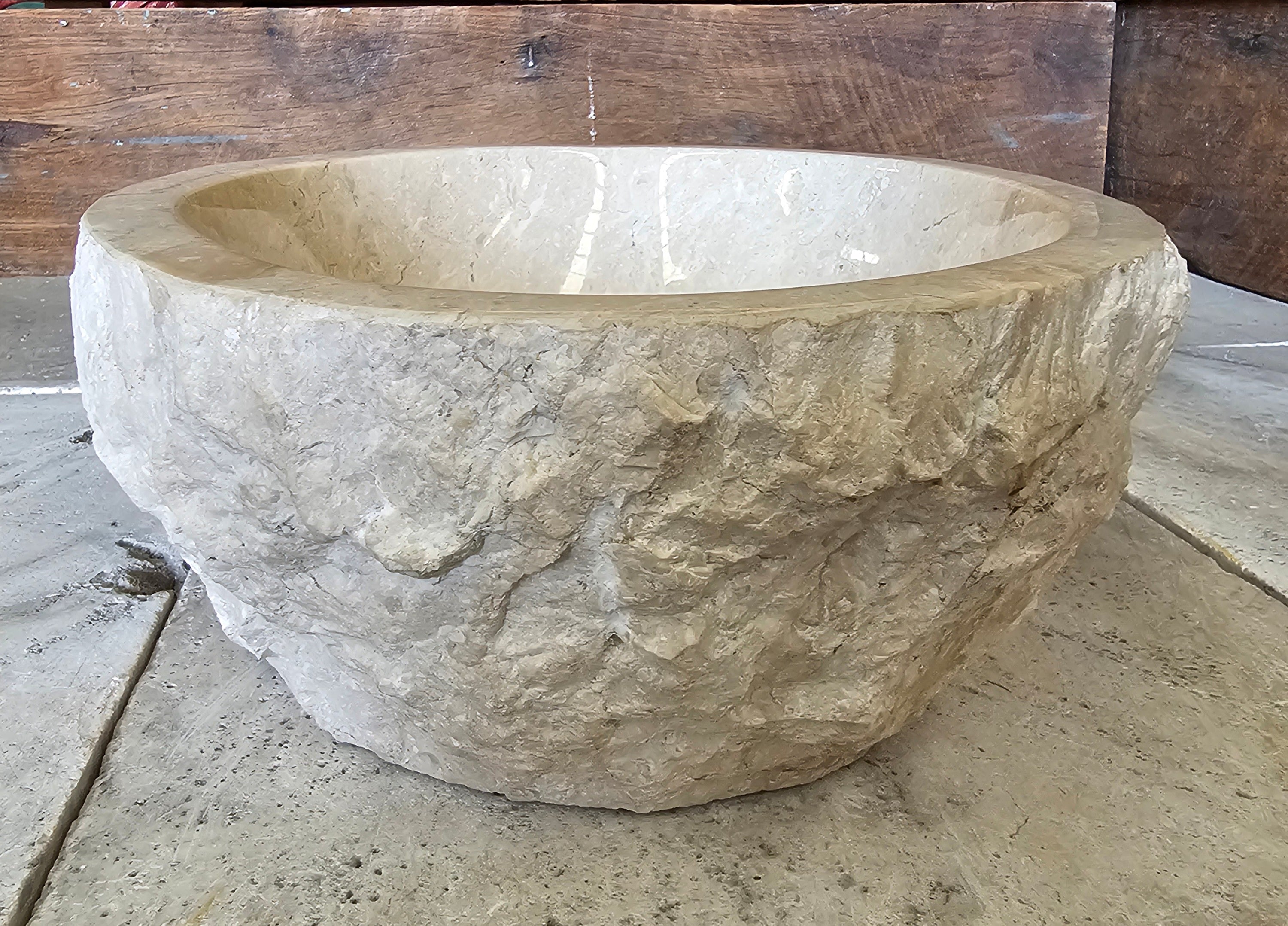 Classica: Round Polished Marble Mount Basins