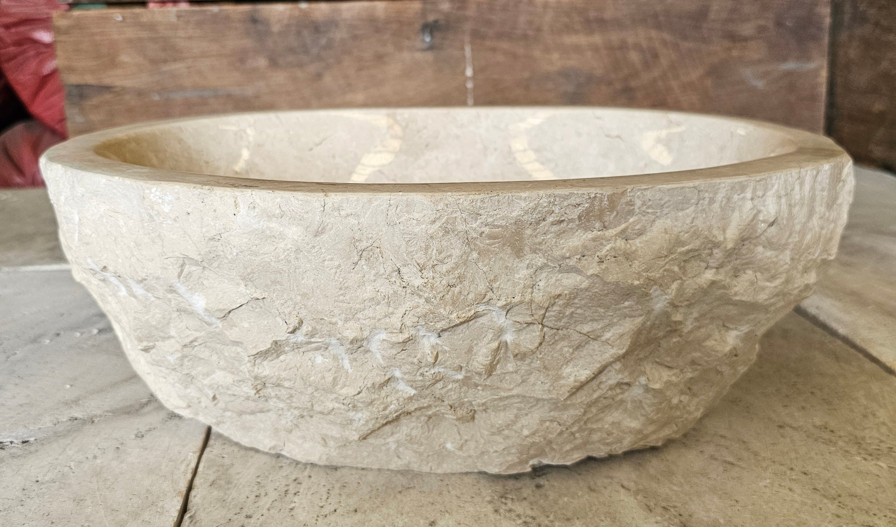 Classica: Round Polished Marble Mount Basins