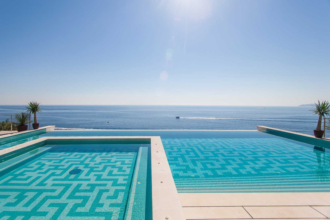 Leyla glass mosaic tiles range