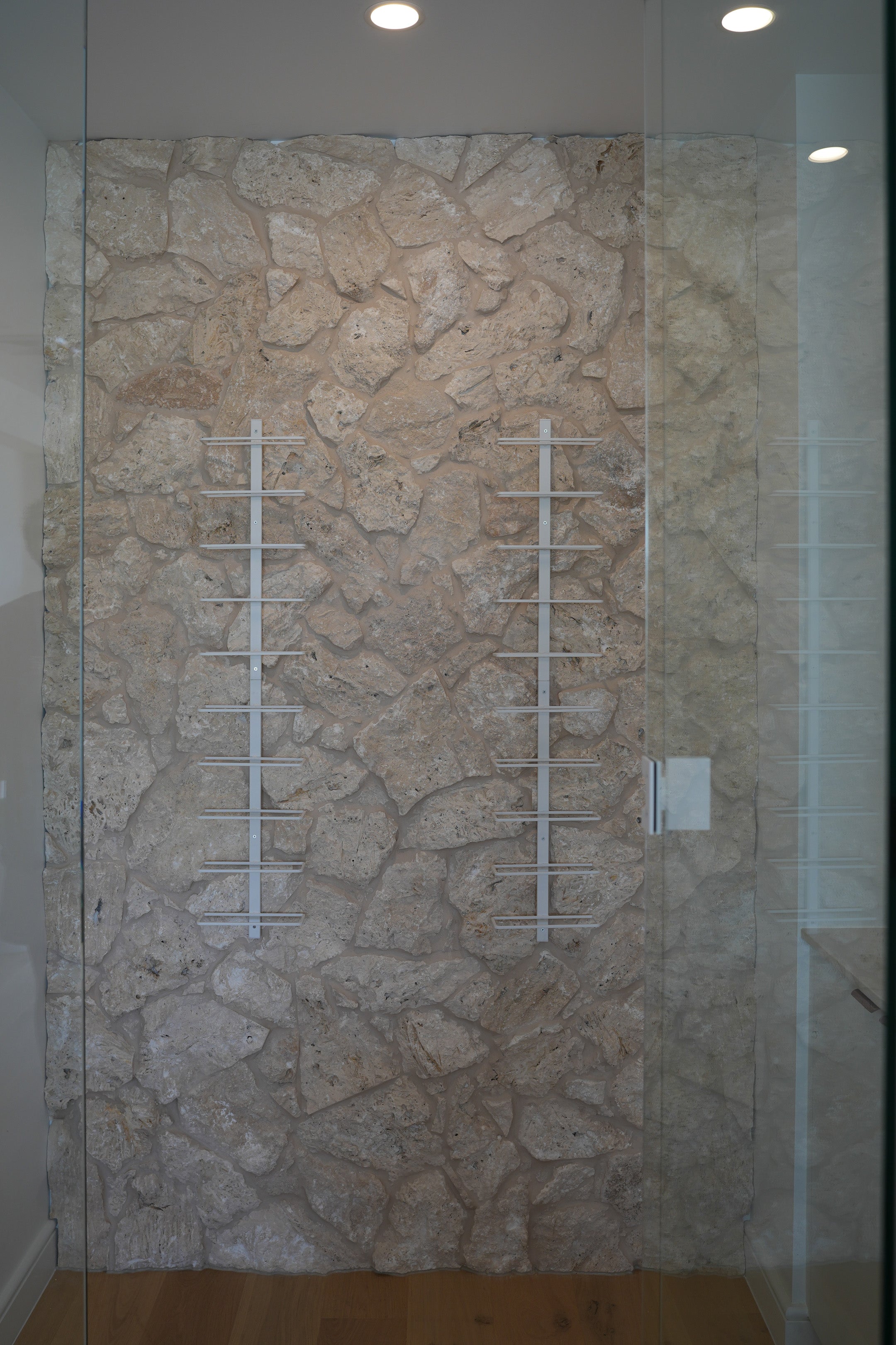 Wall Cladding Free Form Loose Stone - Travertine Cream - European Stone